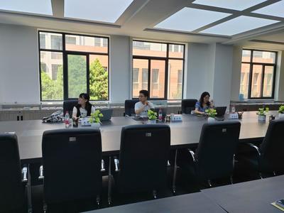 文学院举行2024年&ldquo;中国国际大学生创新大赛&rdquo; 项目答辩会