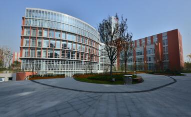 紫竹国际教育学院资源优势——打造国际化教育的卓越平台