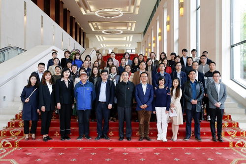 国际法学院党委组织教师赴华为北京会展中心参观学习