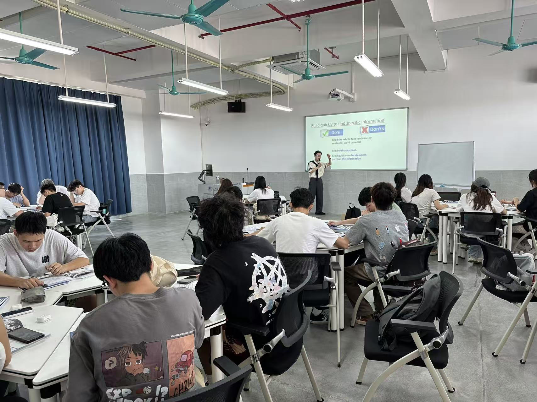 广州应用科技学院国际教育学院 培养国际化人才的摇篮